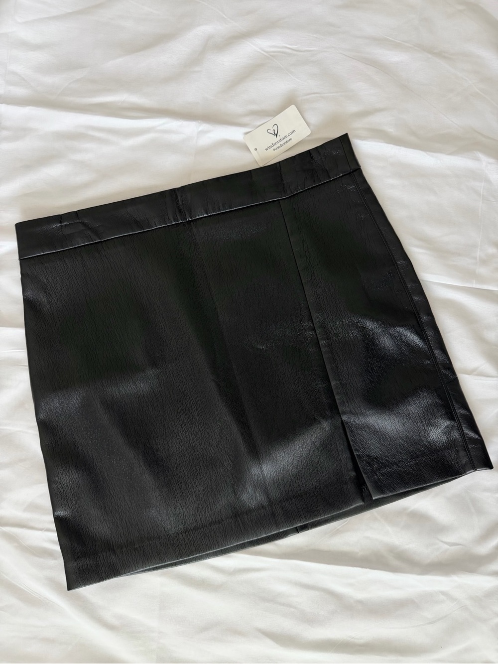 NWT Windsor Black Faux Leather Slit Mini Skirt M